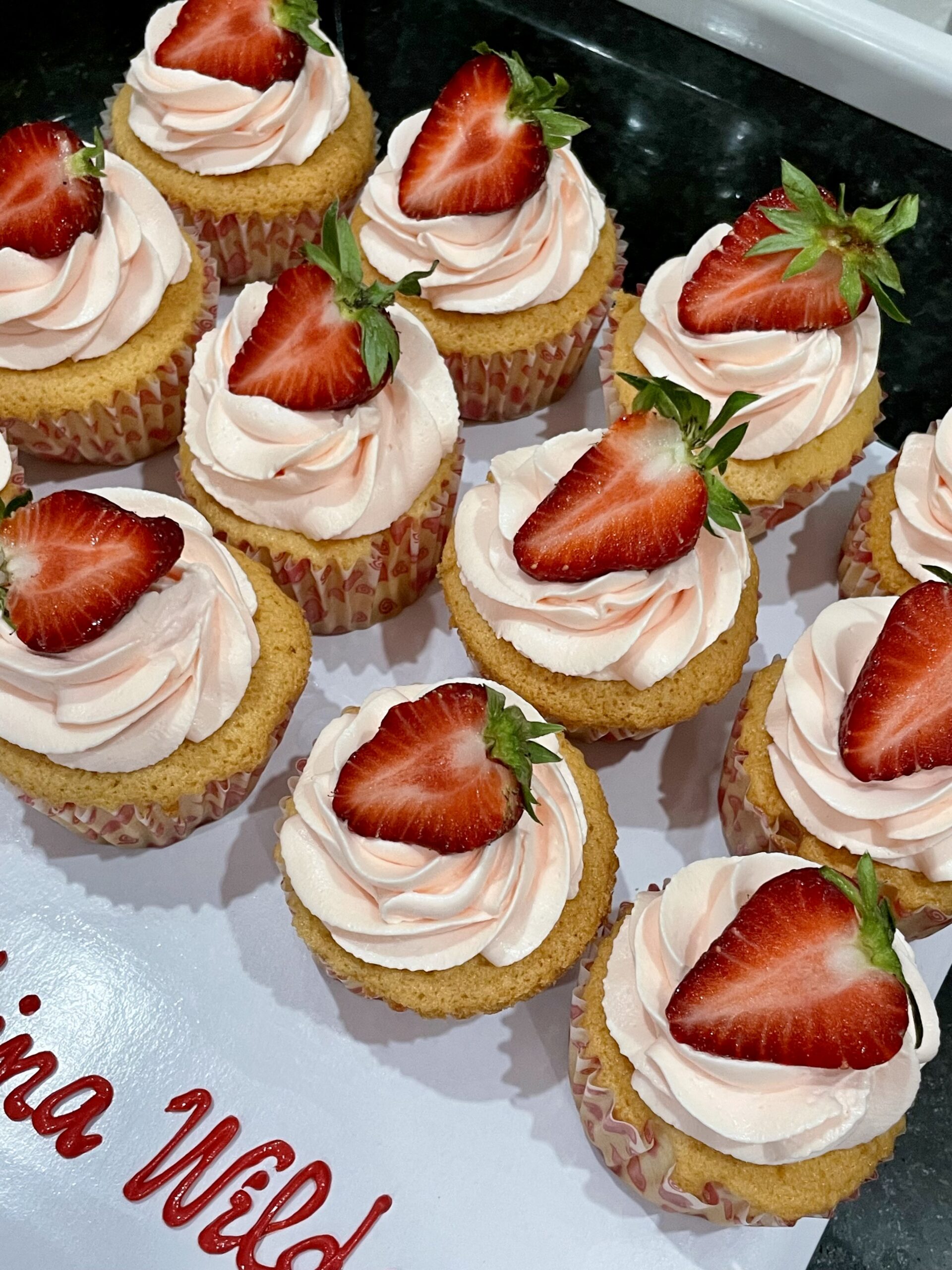 Customized Cupcake Set